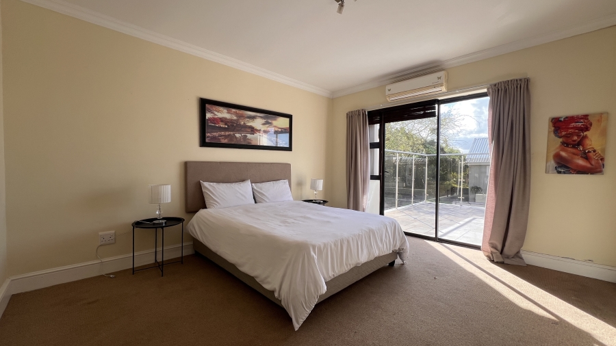To Let 6 Bedroom Property for Rent in West Beach Western Cape